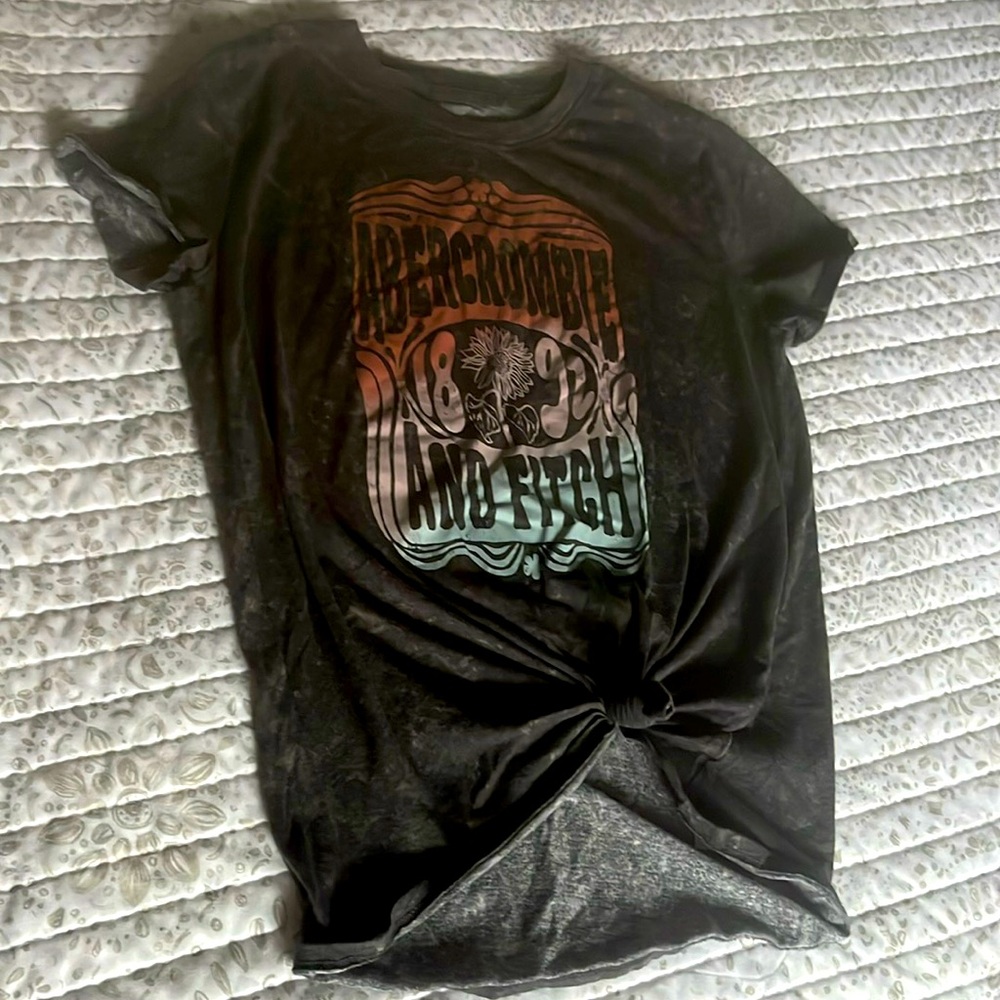 Abercrombie girls tee shirt